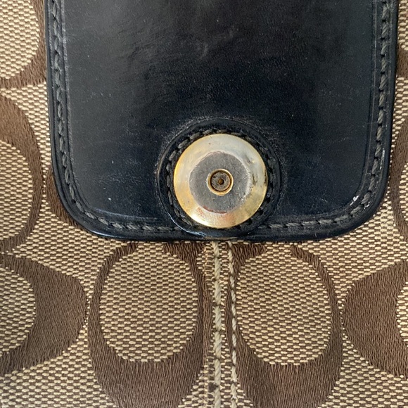 Coach Mini Brown Shoulder Bag. Serial: H0773-11441. - Picture 6 of 7